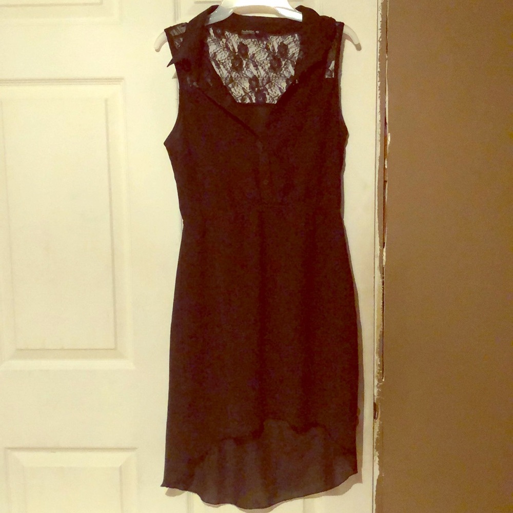 Very pretty black dress.